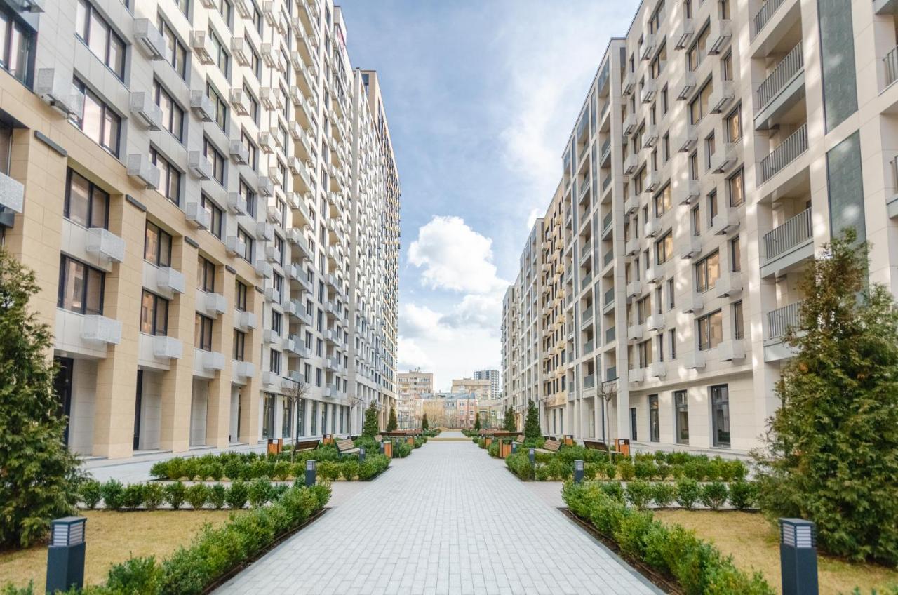 Petrovdom 12-131B Apartments In Rc "Yaroslaviv Grad"Bulvarno Kudriavska 17B Kijów Zewnętrze zdjęcie