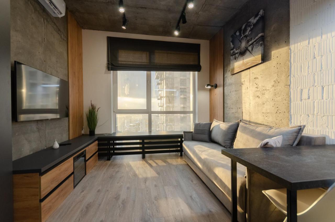 Petrovdom 12-131B Apartments In Rc "Yaroslaviv Grad"Bulvarno Kudriavska 17B Kijów Zewnętrze zdjęcie
