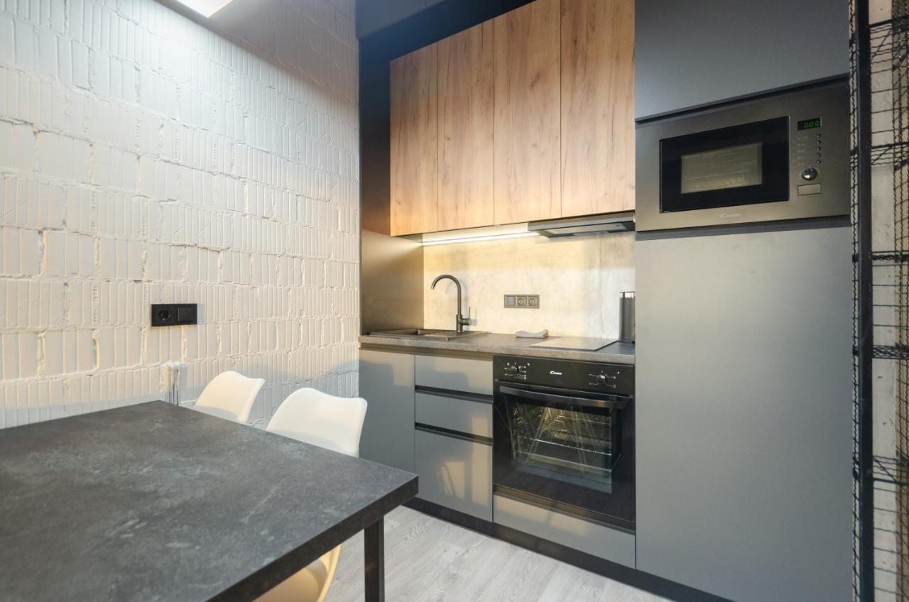 Petrovdom 12-131B Apartments In Rc "Yaroslaviv Grad"Bulvarno Kudriavska 17B Kijów Zewnętrze zdjęcie